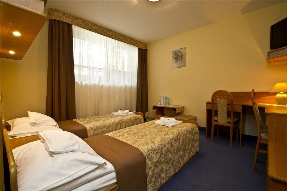 Fian - Noclegi I Konferencje W Centrum Zakopane Ngoại thất bức ảnh