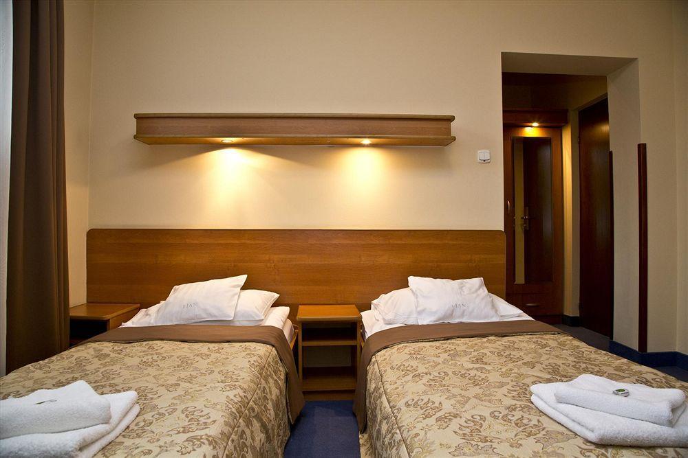 Fian - Noclegi I Konferencje W Centrum Zakopane Ngoại thất bức ảnh