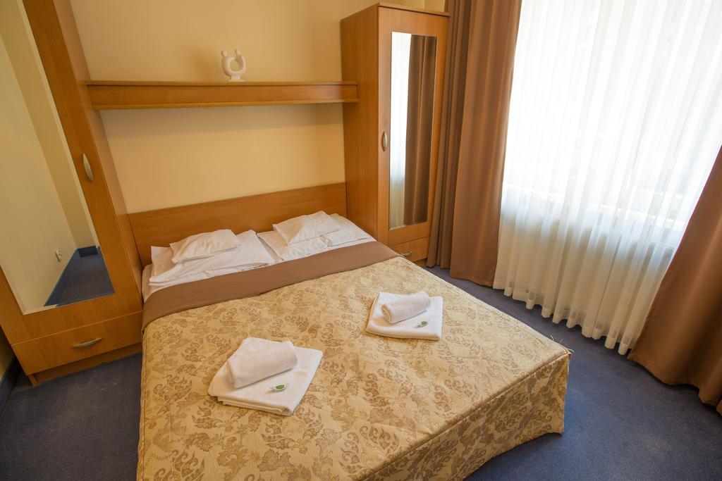 Fian - Noclegi I Konferencje W Centrum Zakopane Ngoại thất bức ảnh