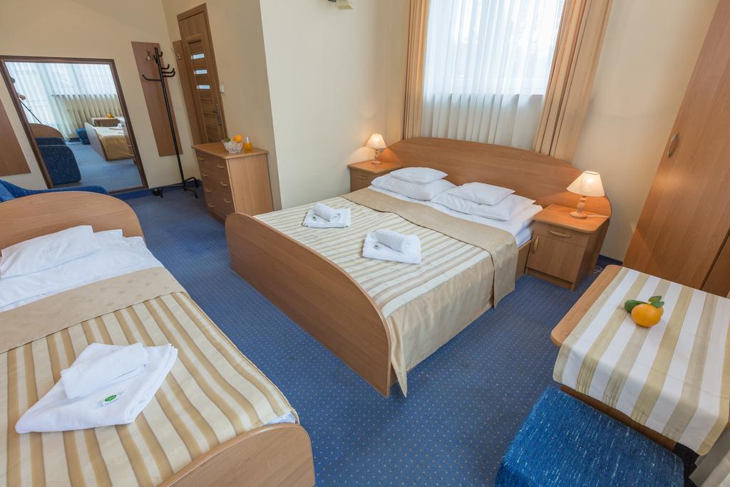 Fian - Noclegi I Konferencje W Centrum Zakopane Ngoại thất bức ảnh