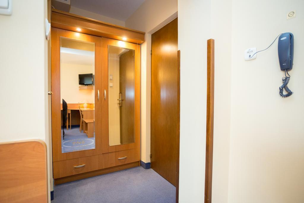 Fian - Noclegi I Konferencje W Centrum Zakopane Ngoại thất bức ảnh