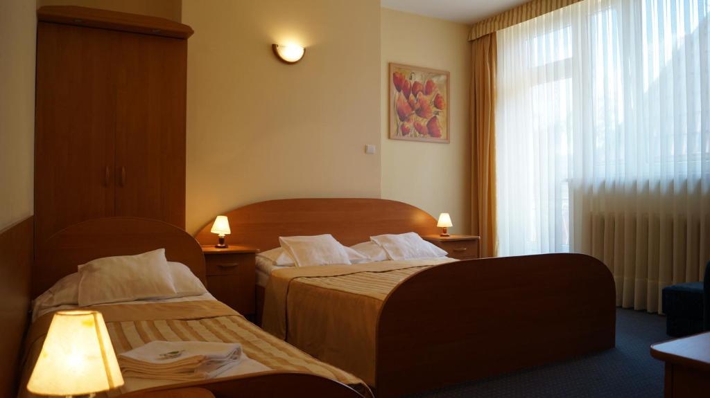Fian - Noclegi I Konferencje W Centrum Zakopane Ngoại thất bức ảnh