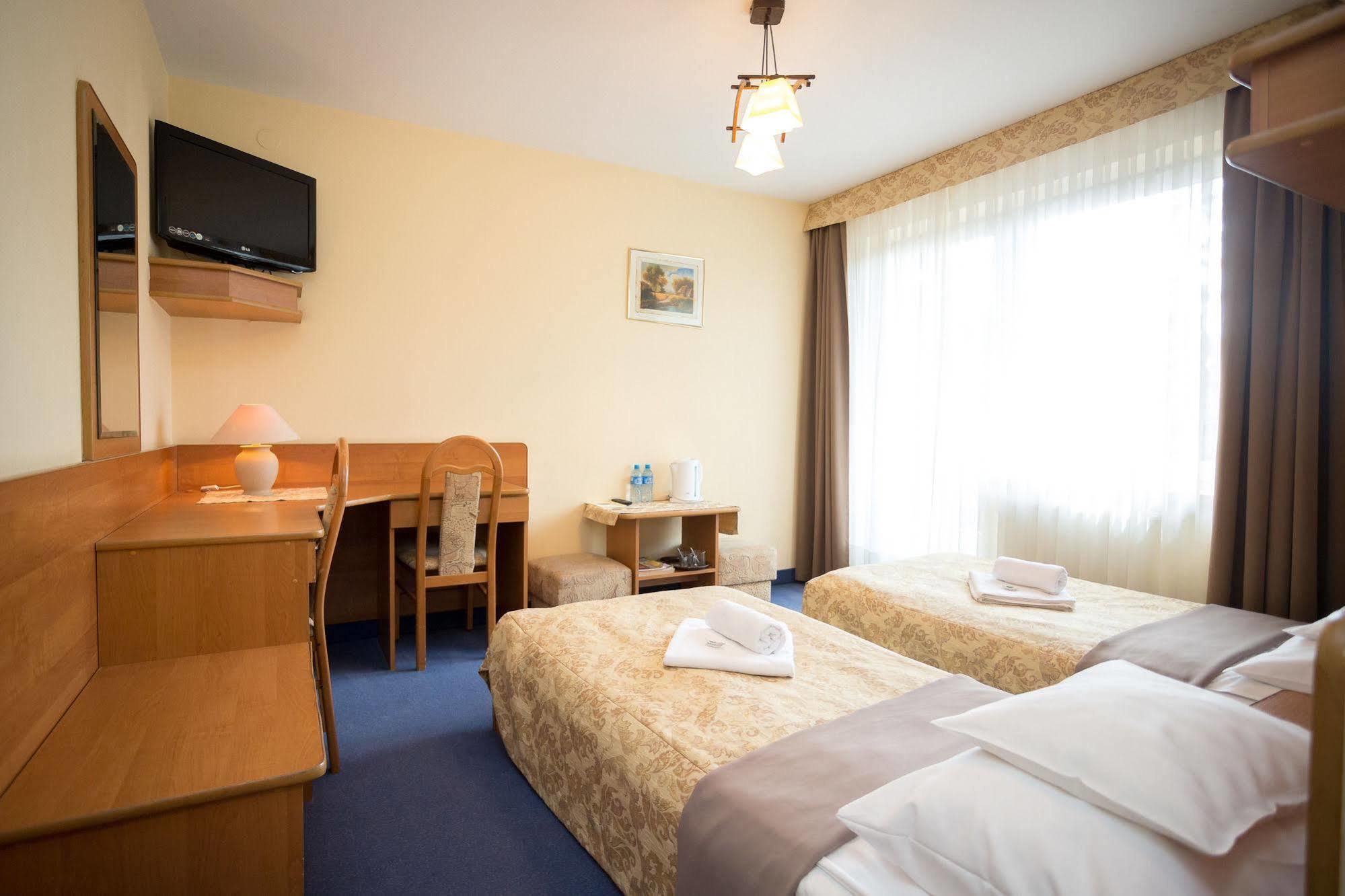 Fian - Noclegi I Konferencje W Centrum Zakopane Ngoại thất bức ảnh